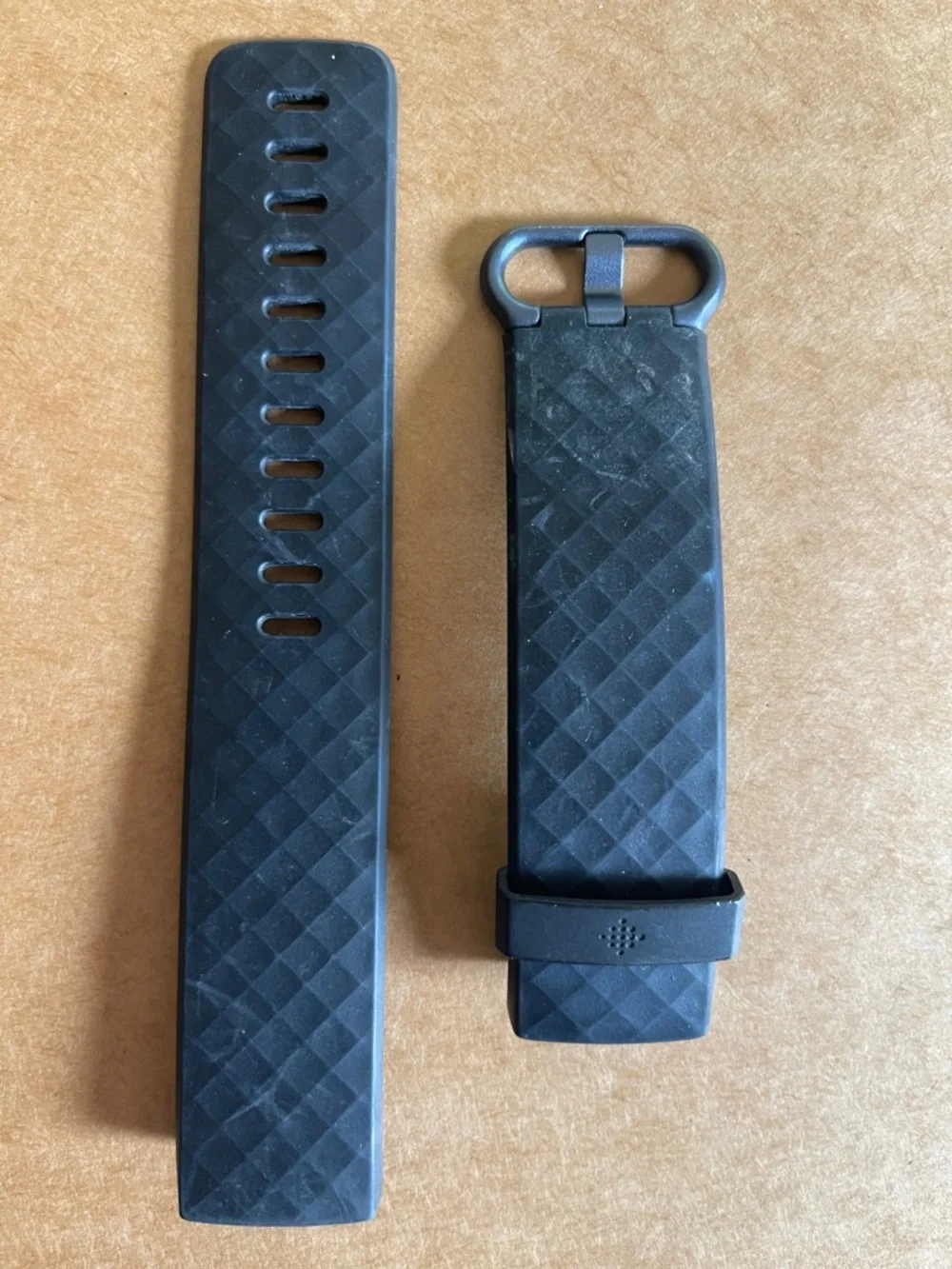 Fitbit Charge 4 or Charge 3 Black Textured Silicone Band Size Large 6.7